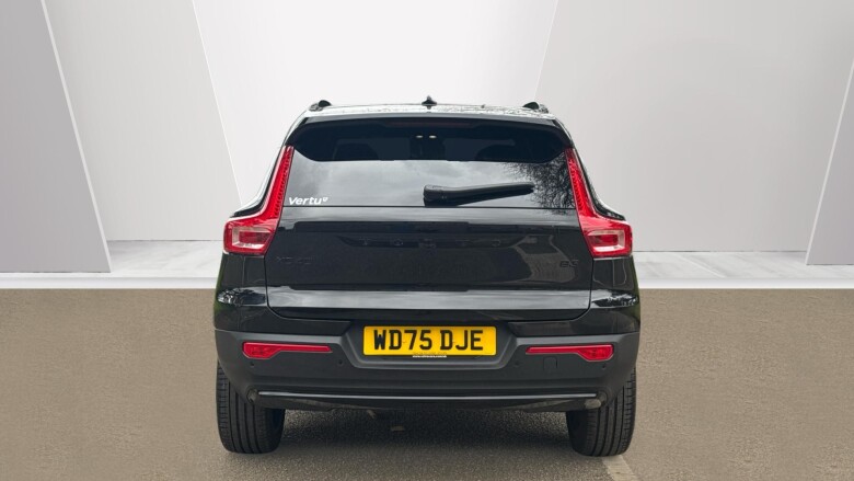 Volvo XC40 2.0 B3P Plus Black Edition 5dr Auto Petrol Estate
